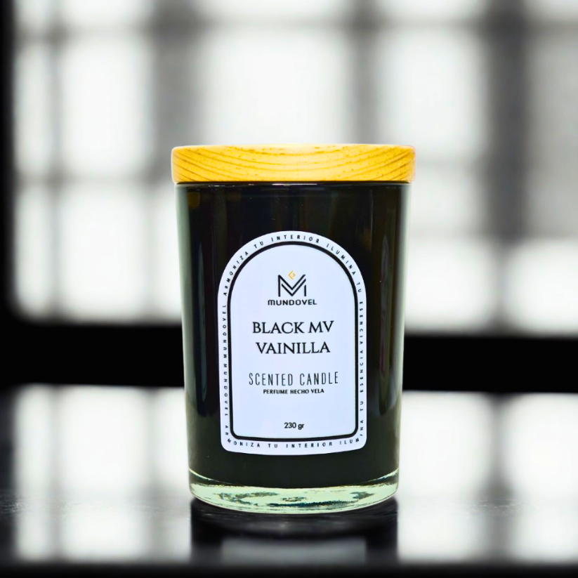 SCENTED CANDLE - BLACK MV VAINILLA